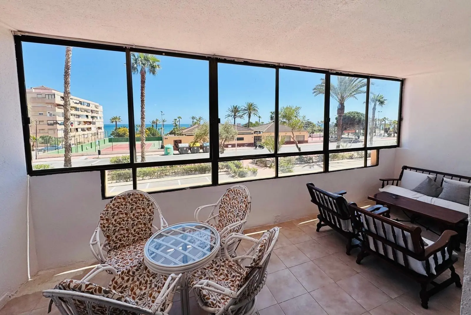 Apartment Of 77 M² With Sea View In Torrevieja, Spain