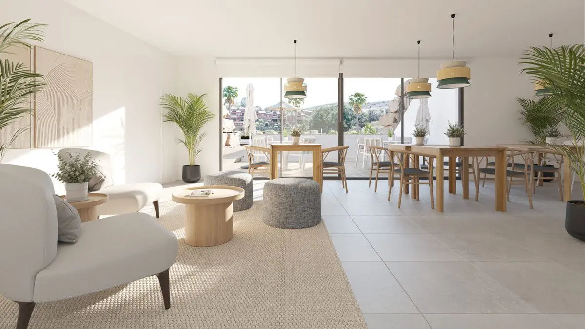 Apartment Of 90 M² In Estepona, Spain