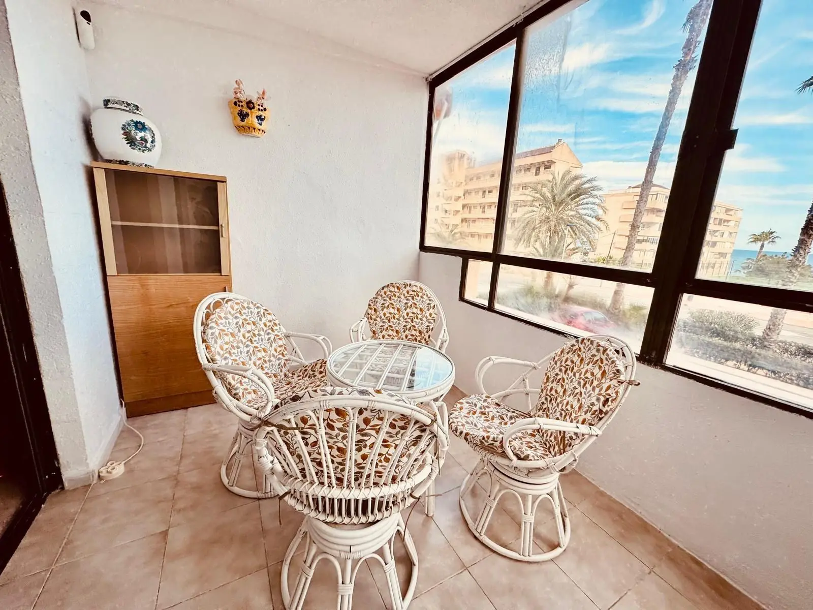 Apartment Of 77 M² With Sea View In Torrevieja, Spain