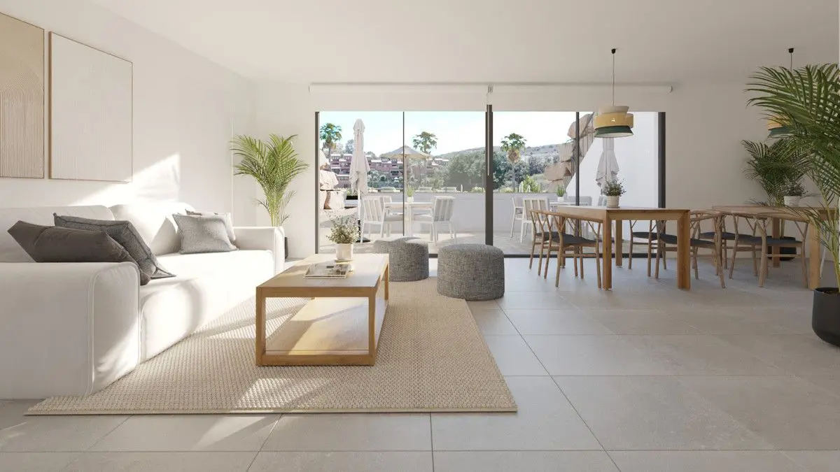 Apartment Of 90 M² In Estepona, Spain