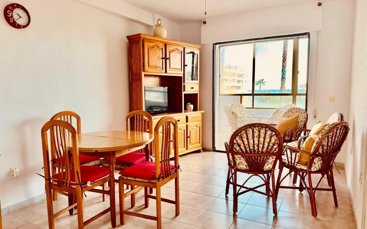 Apartment Of 77 M² With Sea View In Torrevieja, Spain