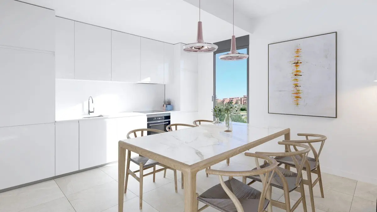 Apartment Of 90 M² In Estepona, Spain