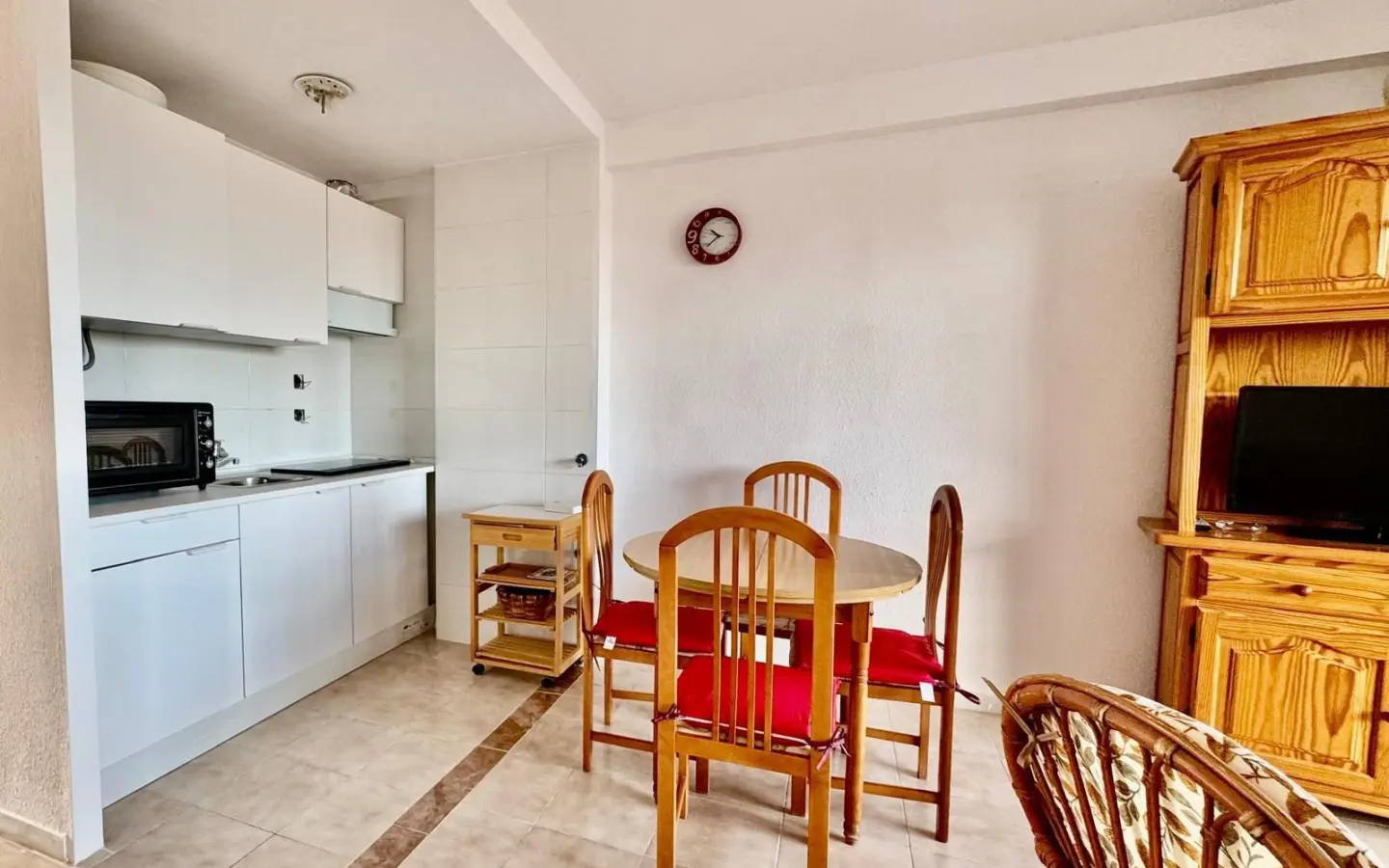 Apartment Of 77 M² With Sea View In Torrevieja, Spain