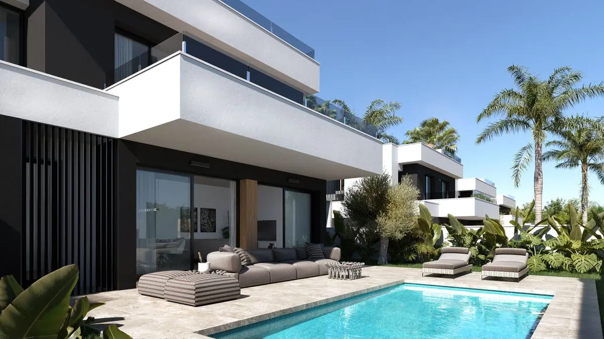 Villa Of 107 M² With Mediter Real Estate In Rojales