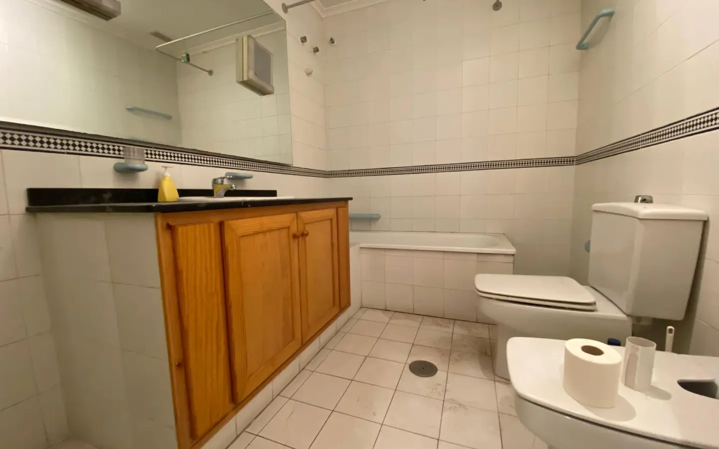 5-bedroom Apartment In Torrevieja, Spain (180 M²)
