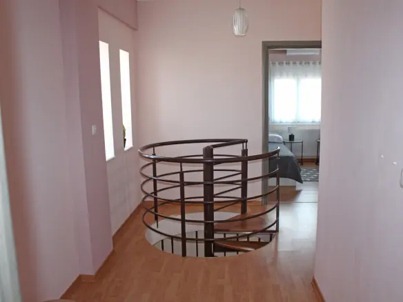 Detached House Of 160 M² With Olympic Coast Features In Olympic Coast