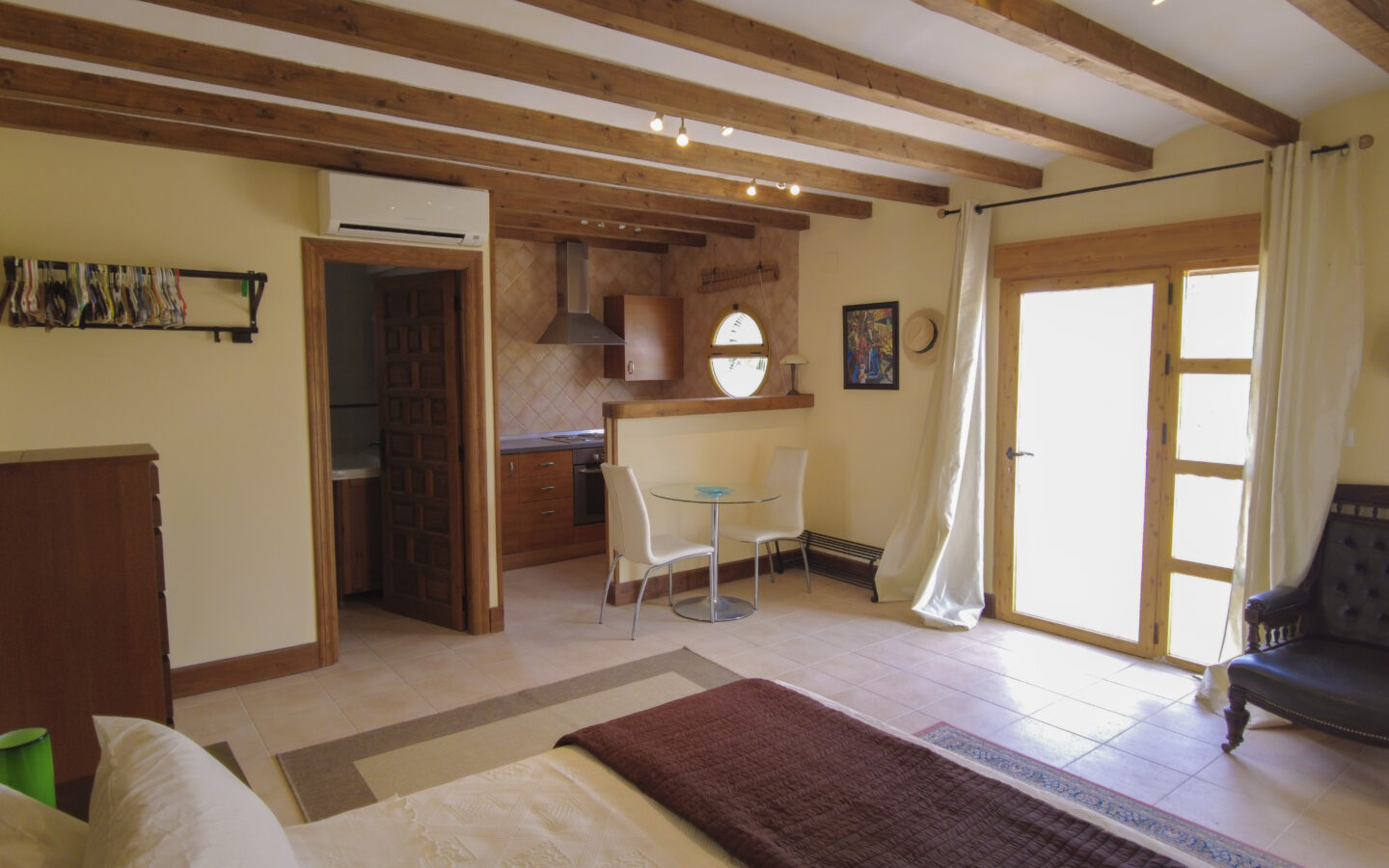 Mediterranean Villa Of 700 M² With Multi-functional Retreat In Salinas/sax, Alicante