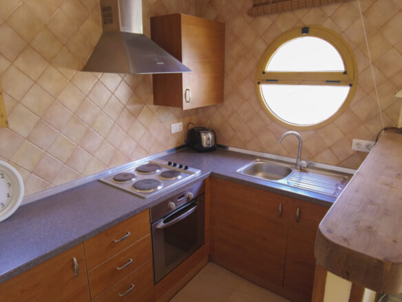 Mediterranean Villa Of 700 M² With Multi-functional Retreat In Salinas/sax, Alicante