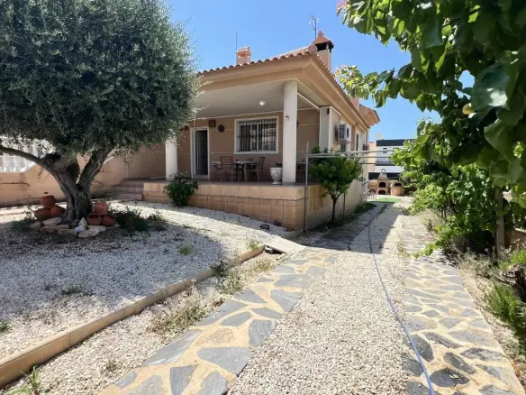 Villa Of 192 M² In Torrevieja, Spain
