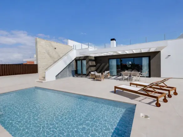 Villa Of 124 M² In Mutxamel