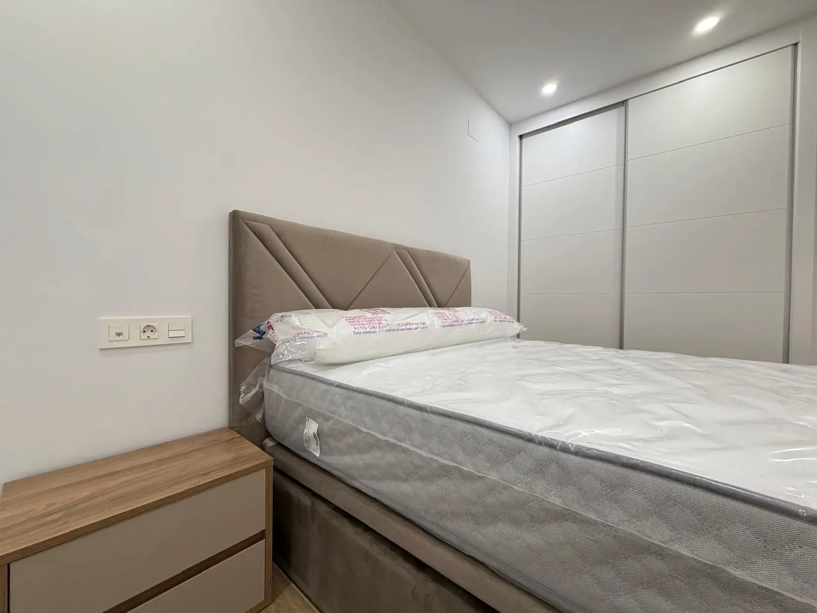 Apartment Of 103 M² In Torrevieja, Spain