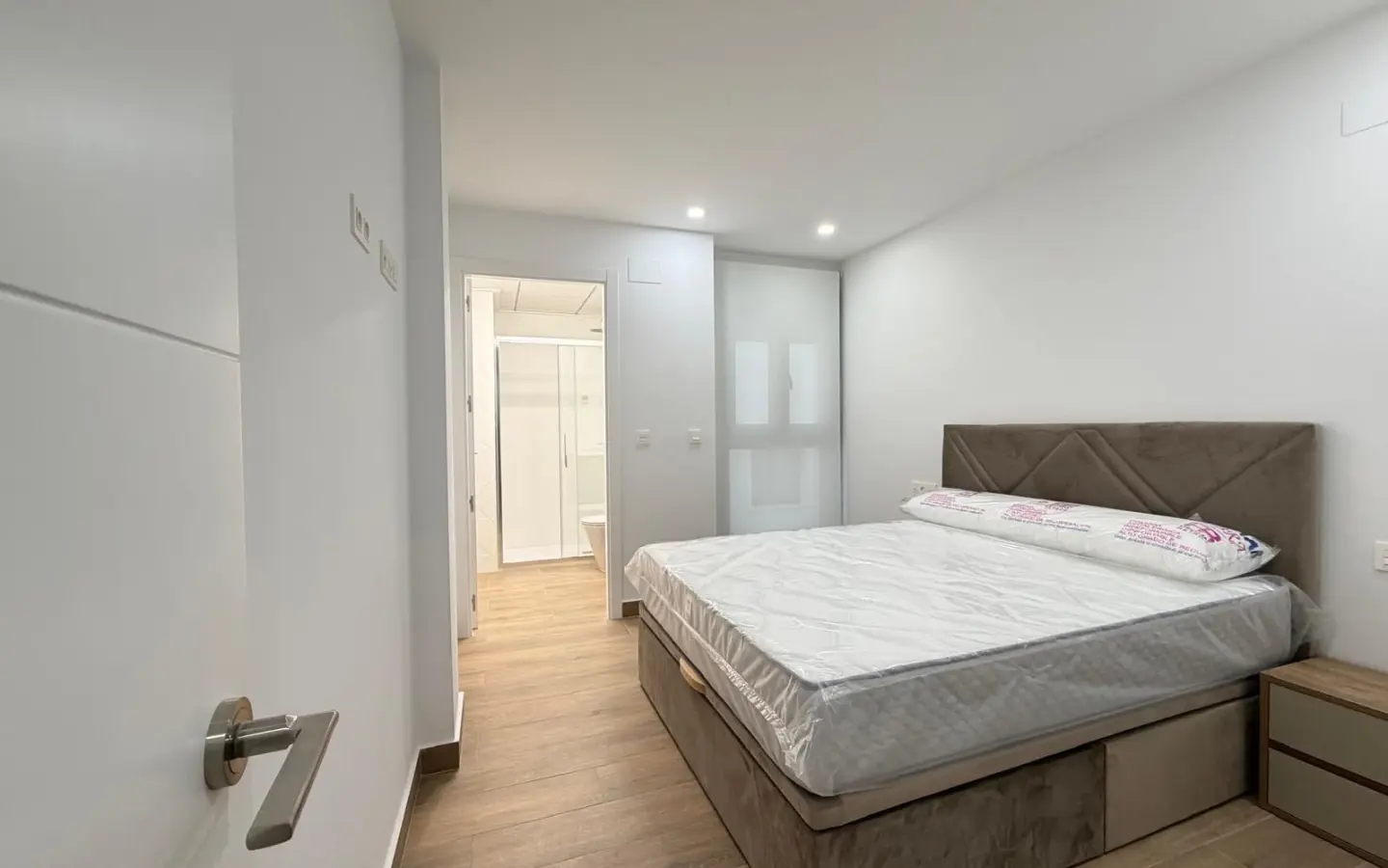 Apartment Of 103 M² In Torrevieja, Spain