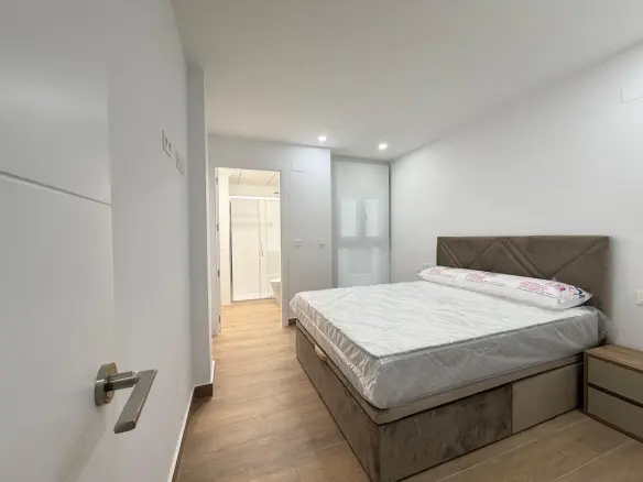 Apartment Of 103 M² In Torrevieja, Spain