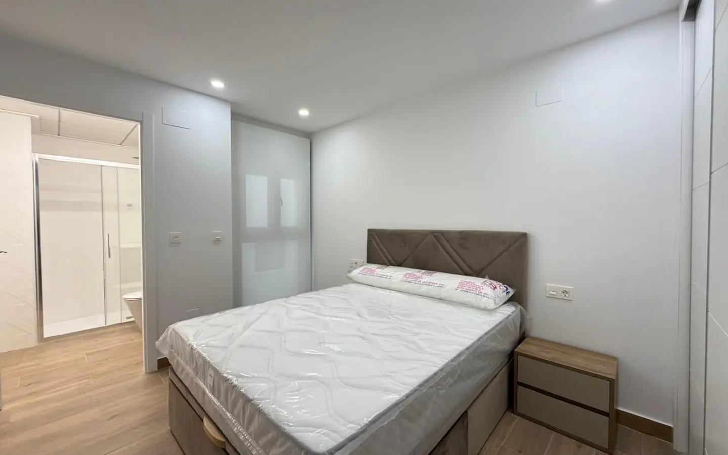Apartment Of 103 M² In Torrevieja, Spain