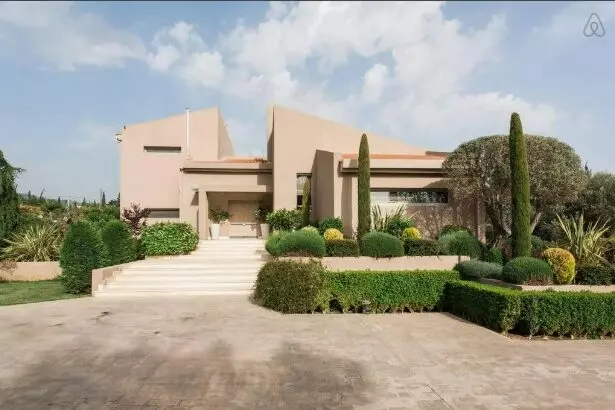 302 Villa Of 6 Bedrooms With Private Pool And Gardens In Marousi