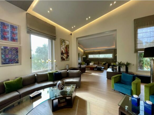 Villa Of 6 Bedrooms With Private Pool And Gardens In Marousi