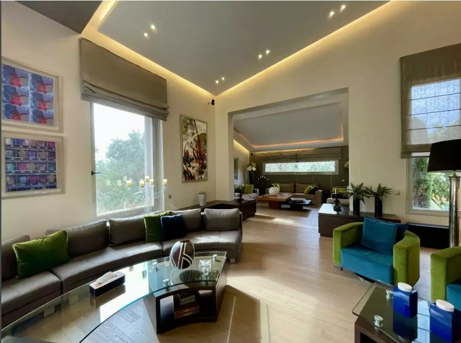 306 Villa Of 6 Bedrooms With Private Pool And Gardens In Marousi