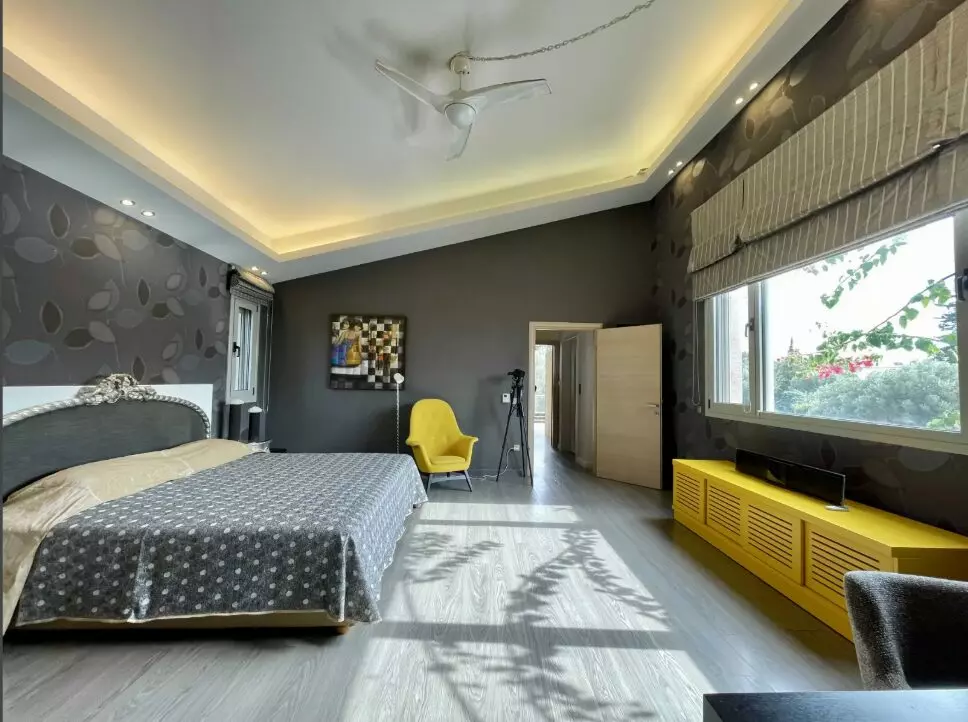 313 Villa Of 6 Bedrooms With Private Pool And Gardens In Marousi