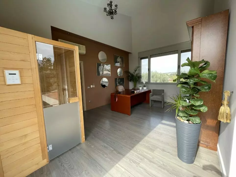 315 Villa Of 6 Bedrooms With Private Pool And Gardens In Marousi