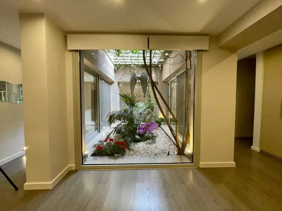 317 Villa Of 6 Bedrooms With Private Pool And Gardens In Marousi