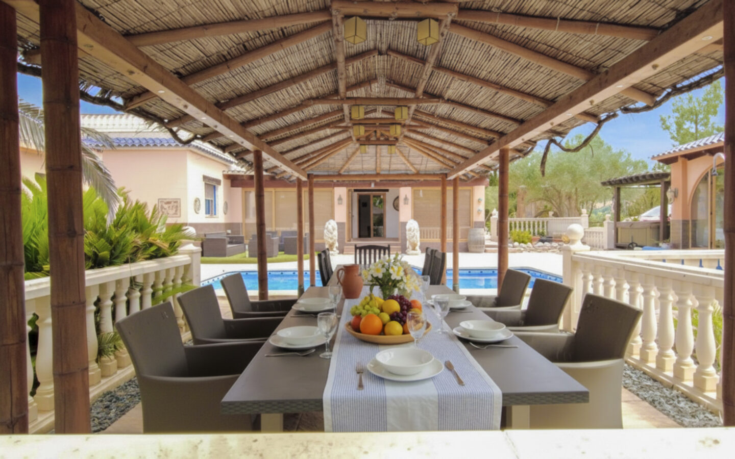 Mediterranean Villa Of 700 M² With Multi-functional Retreat In Salinas/sax, Alicante