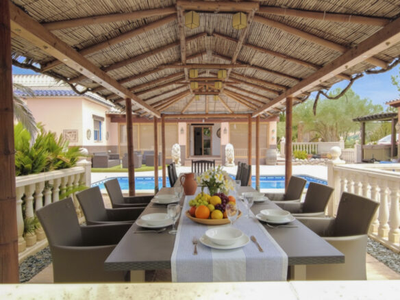 Mediterranean Villa Of 700 M² With Multi-functional Retreat In Salinas/sax, Alicante