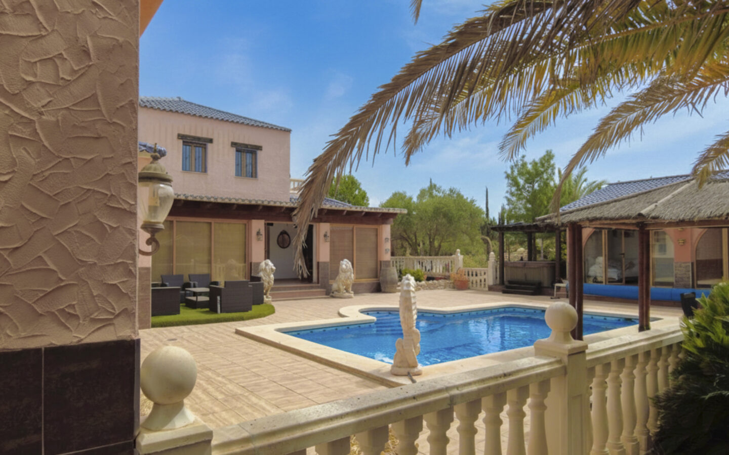 Mediterranean Villa Of 700 M² With Multi-functional Retreat In Salinas/sax, Alicante