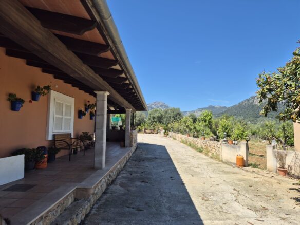 Finca Of 341 M² In Selva, Spain