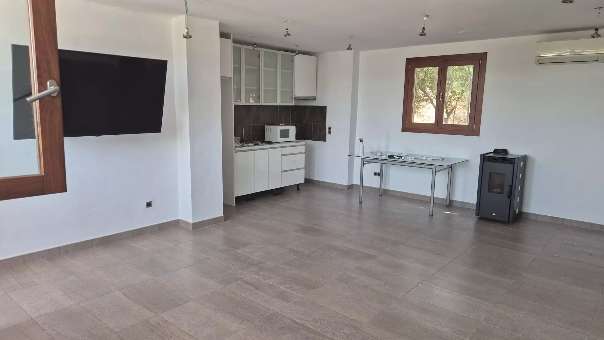 Finca Of 341 M² In Selva, Spain