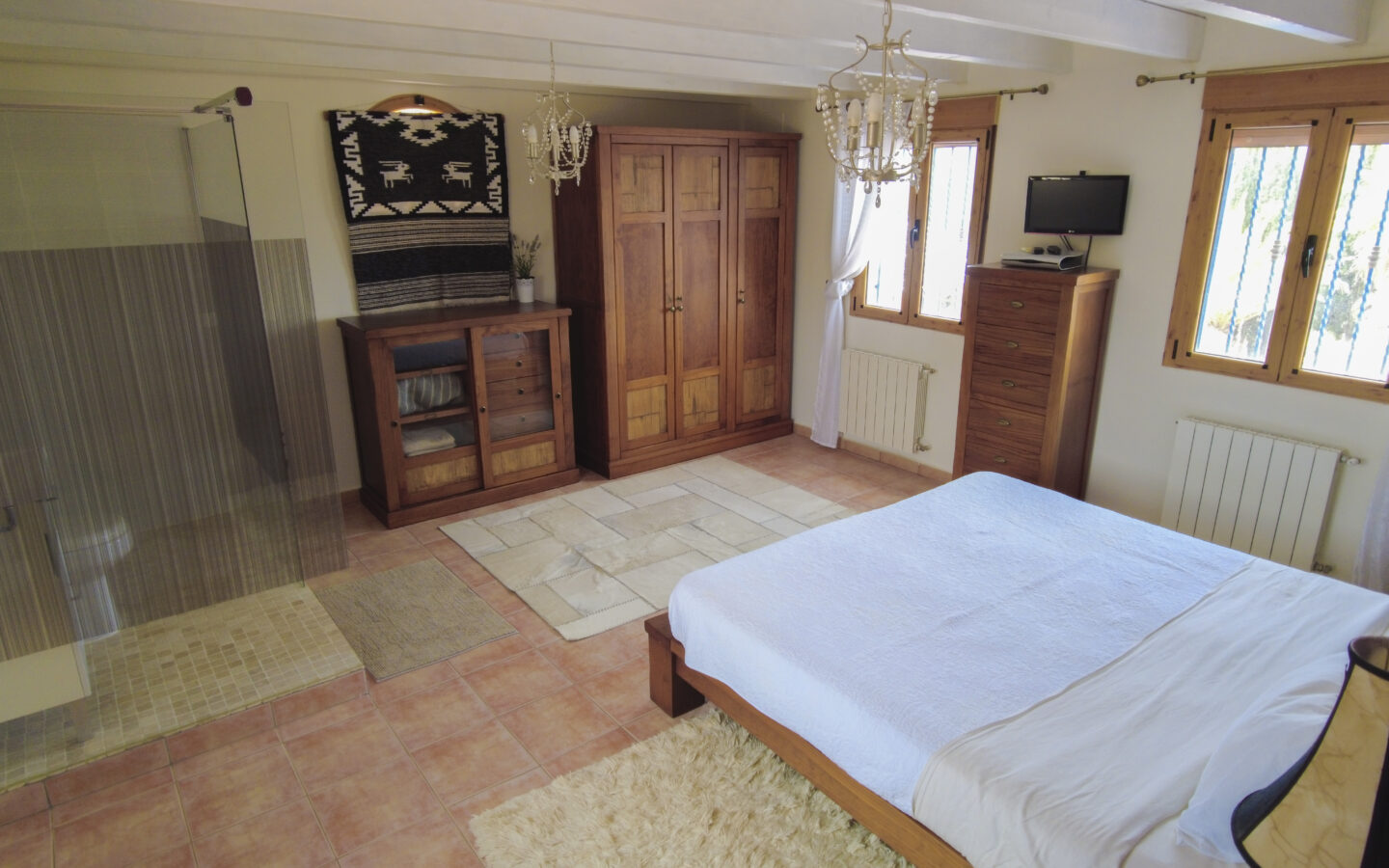 Mediterranean Villa Of 700 M² With Multi-functional Retreat In Salinas/sax, Alicante