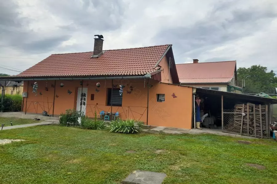 House Of 93 M² In Csokonyavisonta, Somogy