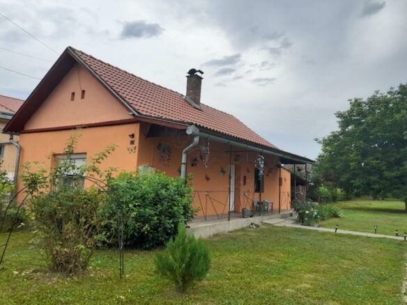 House Of 93 M² In Csokonyavisonta, Somogy