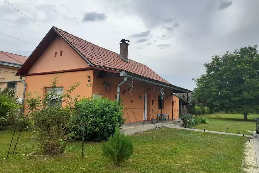 House Of 93 M² In Csokonyavisonta, Somogy