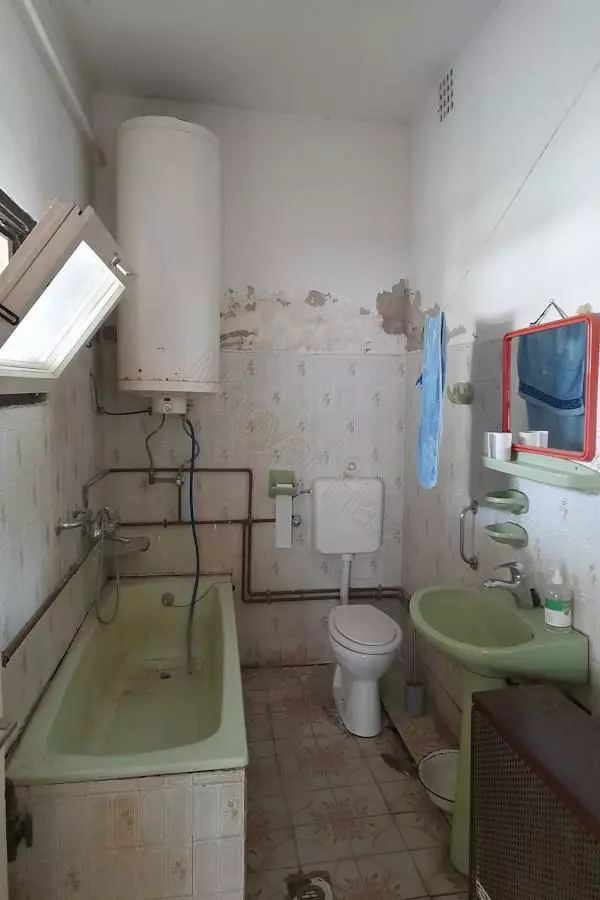 House Of 120 M² With 4 Rooms In Bolhó, Somogy