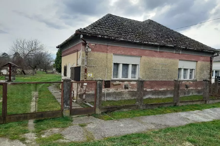 House Of 120 M² With 4 Rooms In Bolhó, Somogy