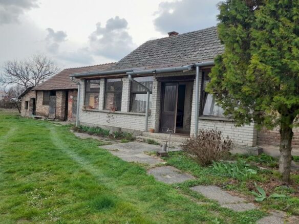 House Of 120 M² With 4 Rooms In Bolhó, Somogy