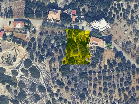 Land Of 719 M² In Crete