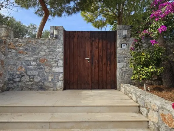 Detached House Of 262 M² In Crete