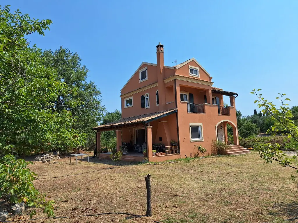 Detached House Of 200 M² In Corfu