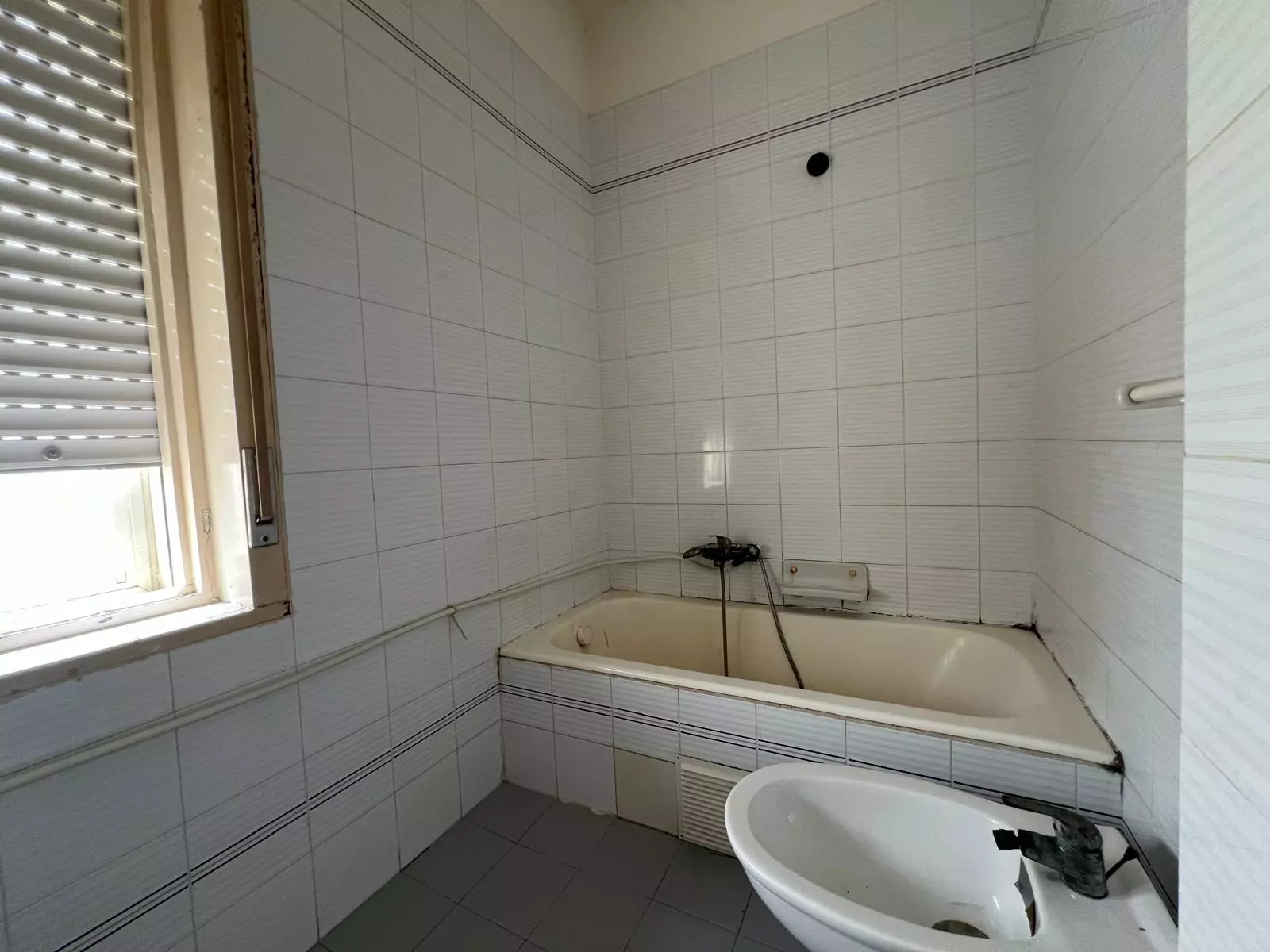 20 Apartment Of 88 M² In Grottasanta