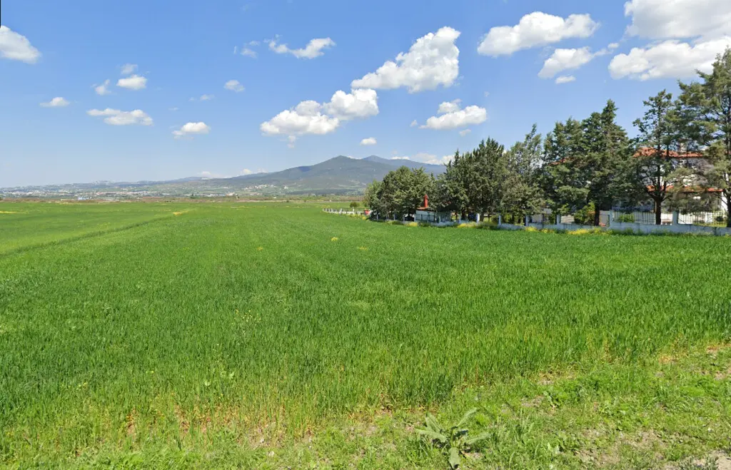Land Of 4650 M² In The Suburbs Of Thessaloniki