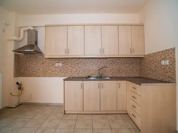 Flat Of 46 M² In Athens
