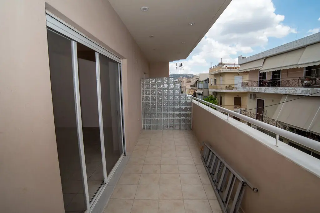 Flat Of 46 M² In Athens