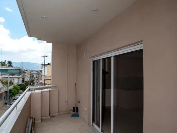 Flat Of 46 M² In Athens