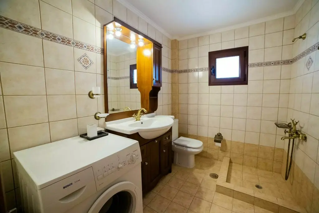Detached House Of 180 M² In Euboea Island