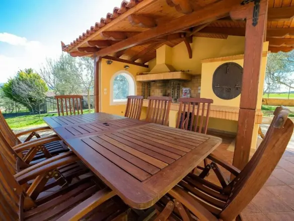 Detached House Of 180 M² In Euboea Island