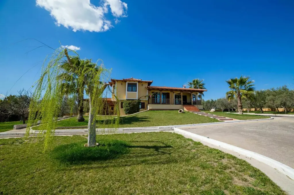 Detached House Of 180 M² In Euboea Island