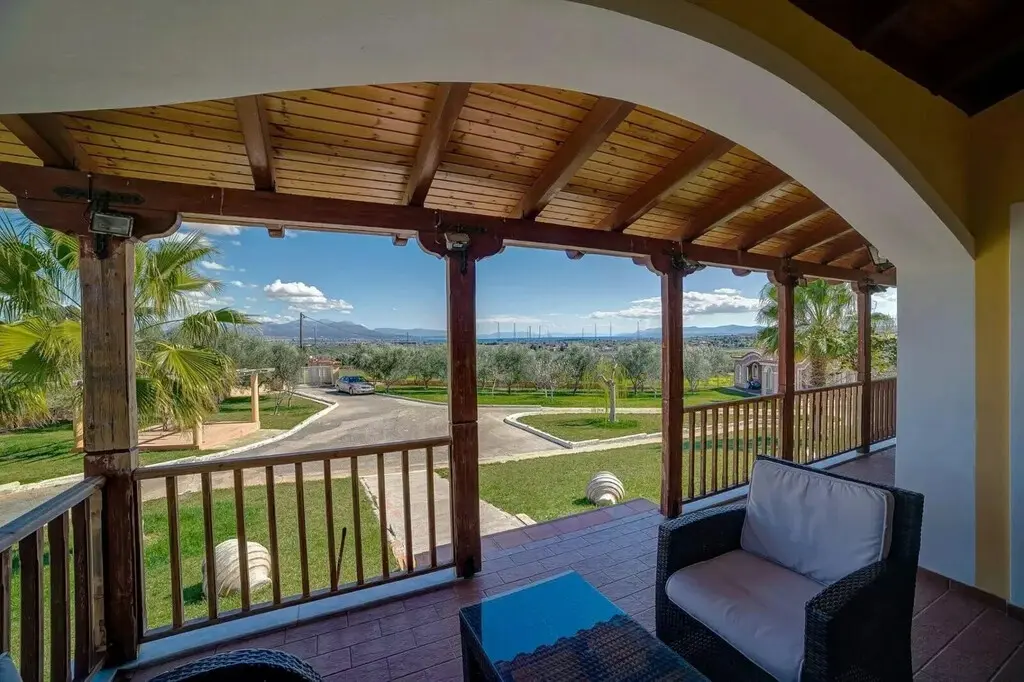 Detached House Of 180 M² In Euboea Island