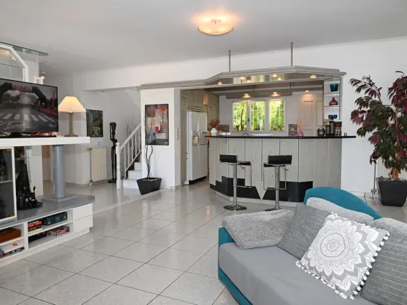 Villa Of 350 M² In Attica