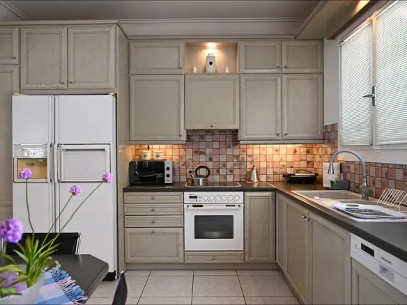 Villa Of 350 M² In Attica